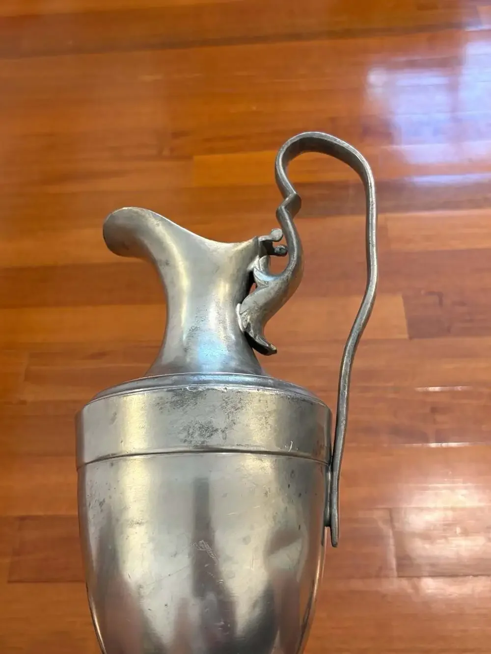 Unknown vintage finistain